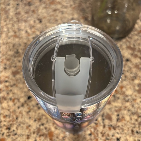 Just One MoreChapter Coffee/Tea cup on the go with lid and rubber sippy or straw - Picture 3 of 5